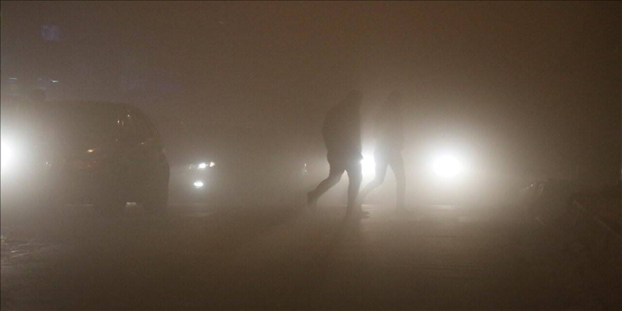 Ağrı’da yoğun sis ulaşımı aksattı
