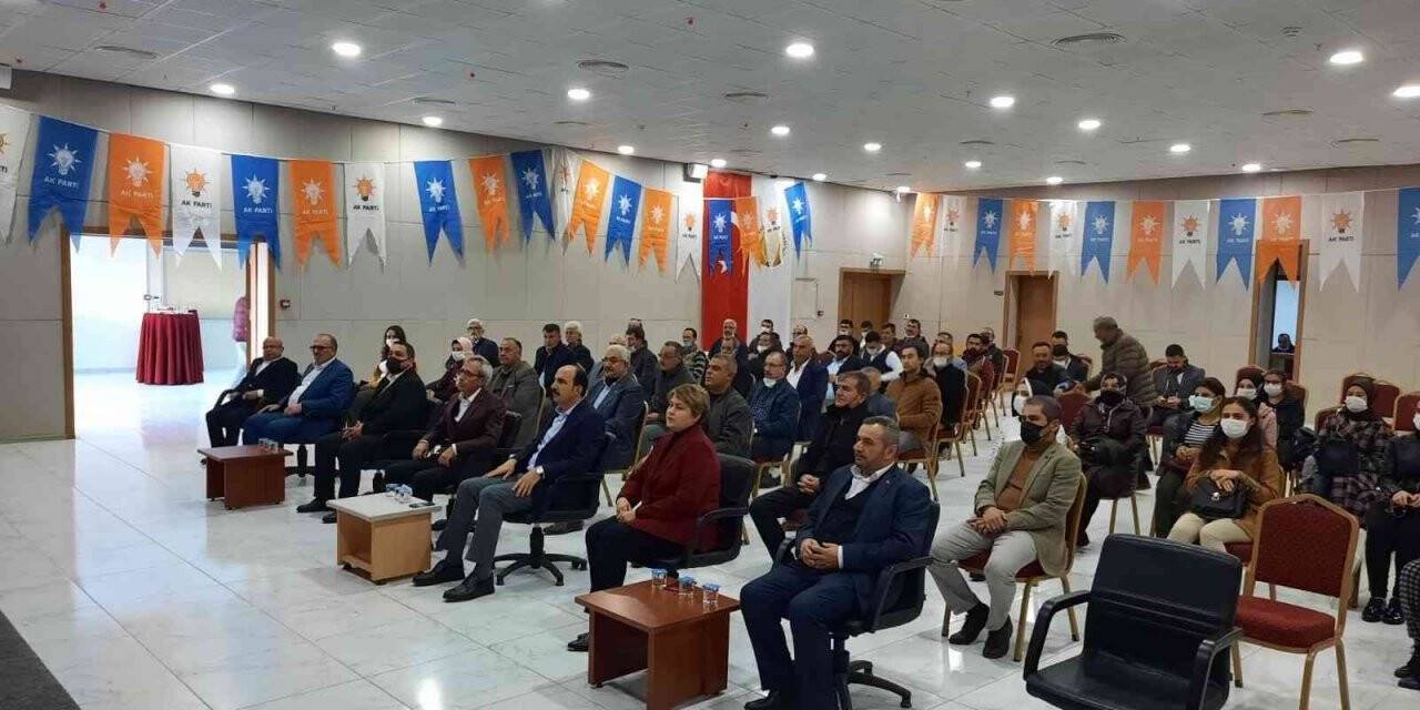 AK Parti’de ilçe danışma meclisleri sürüyor