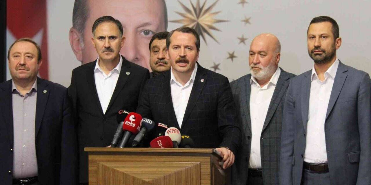 Memur-Sen Başkanı Yalçın: “Ocak ayındaki maaşlara yansıyacak şekilde kamu görevlilerine ek zam konusunda bakanlık ile mutabakat sağladık”