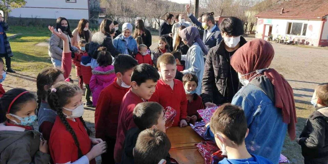 Zonguldak BEÜ öğrencileri Bakiler İlkokulu’nu ziyaret etti