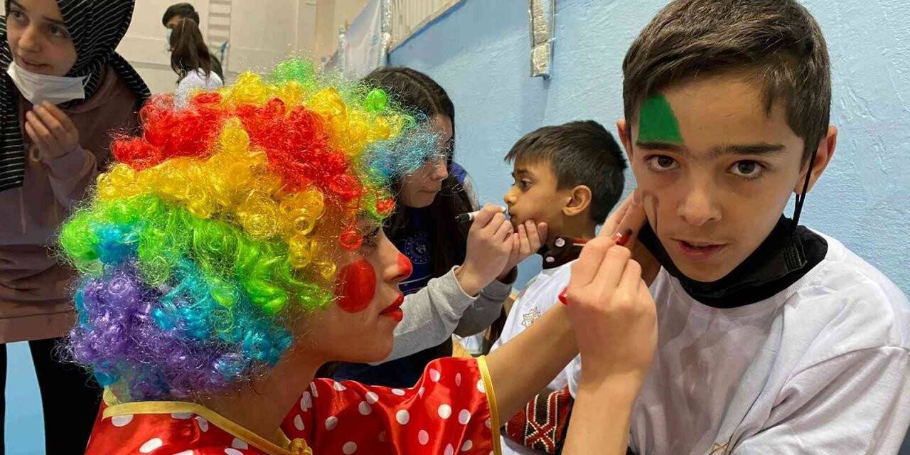 Suşehri’nde engelliler ve gönüllüler günü etkinliği düzenlendi