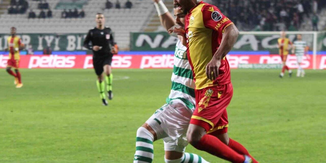 Spor Toto Süper Lig: Konyaspor: 0 - Yeni Malatyaspor: 0 (İlk yarı)