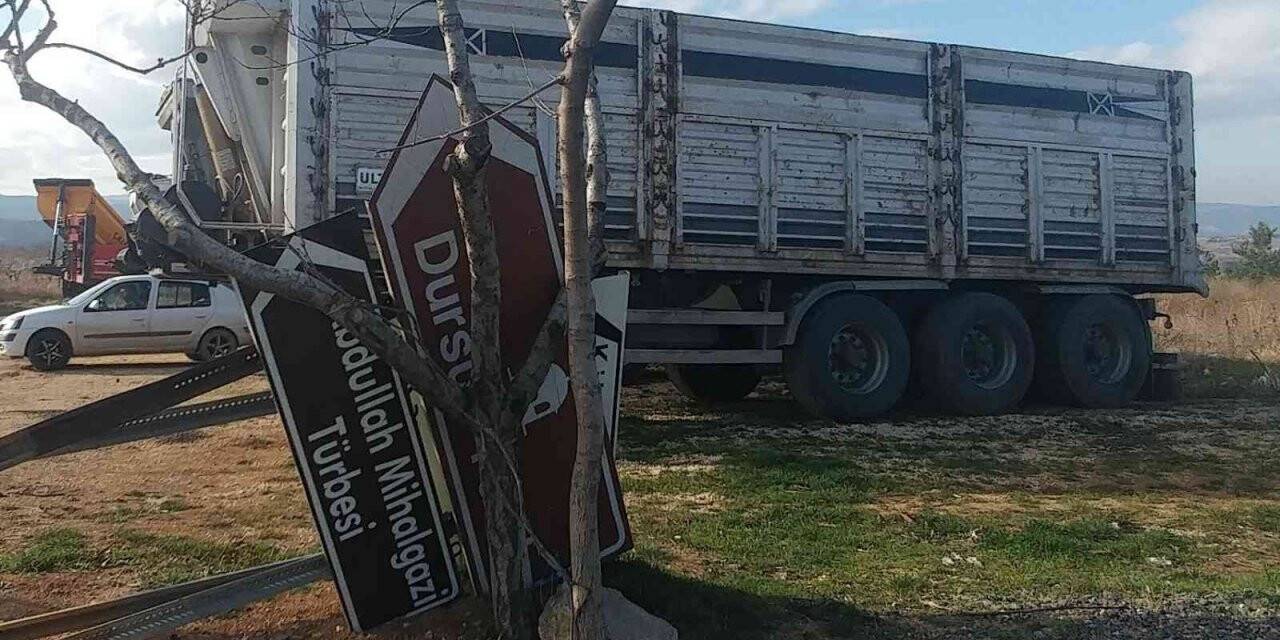 Bu tabelalar aylardır dikilmedi