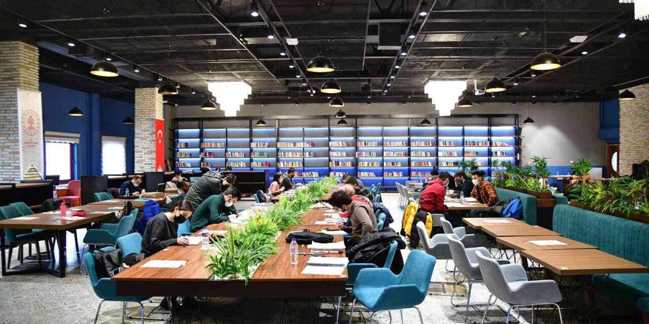 Mamak kütüphanelerinden 100 bin kişi faydalandı
