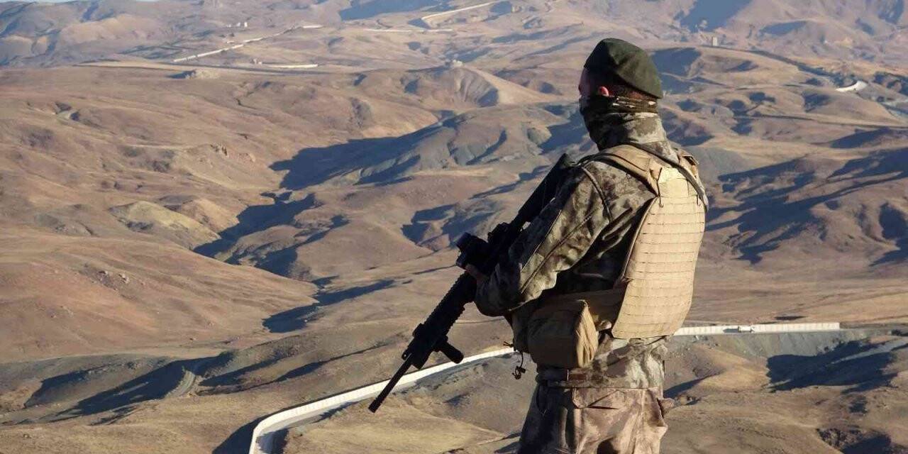 İran sınırındaki duvar çalışmalarına ara verildi