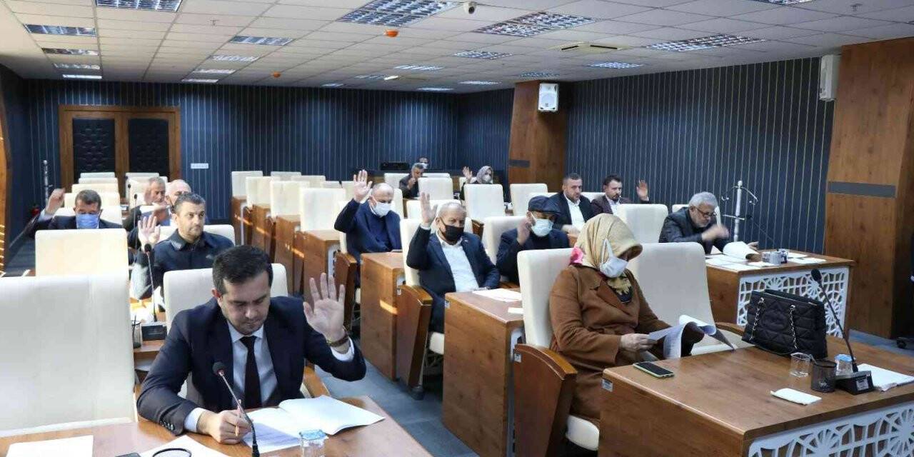 Tekkeköy Belediye Meclisi 2021’in son toplantısını yaptı