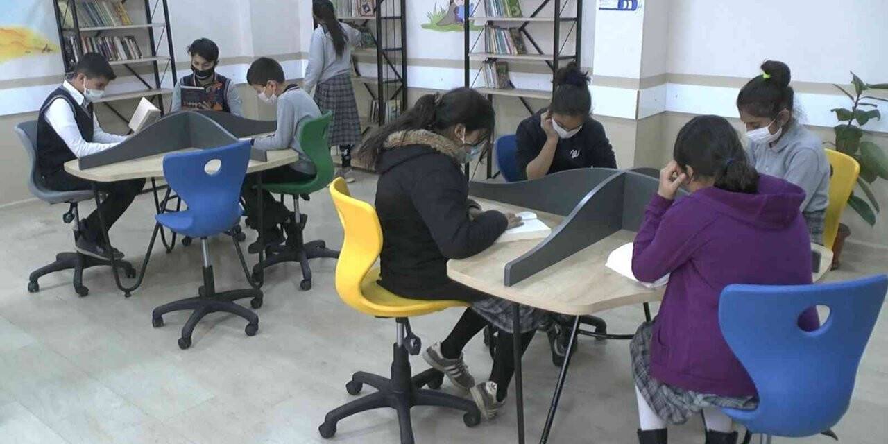 Muş’ta 140 okula kütüphane kuruldu