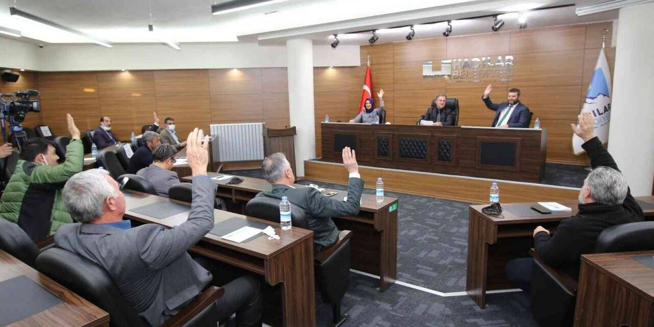 Hacılar Belediye Meclisi Aralık ayı toplantısını gerçekleştirdi