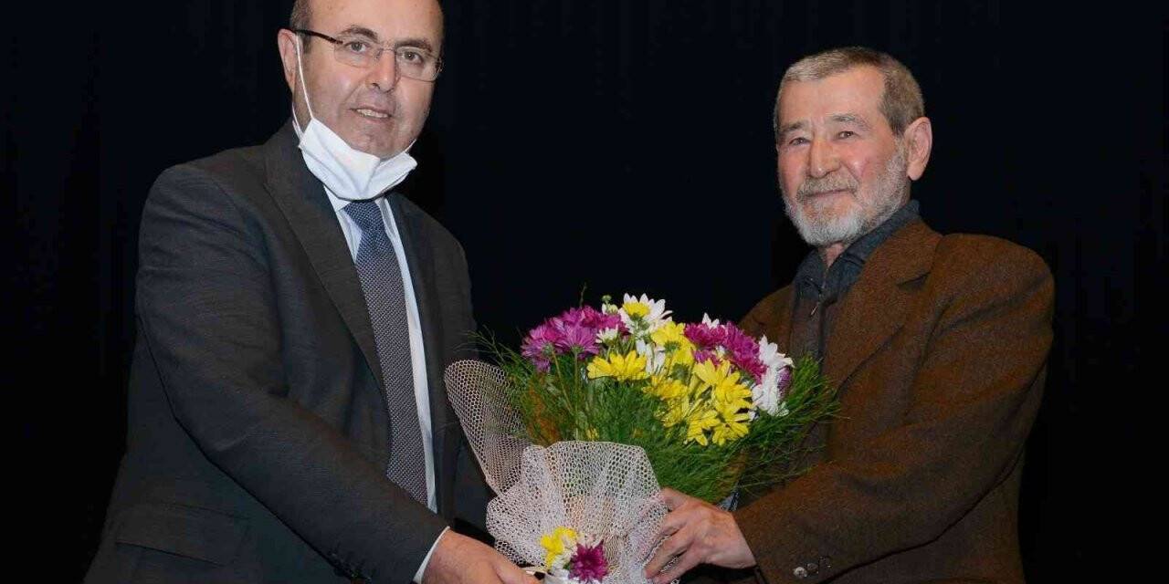 Kırşehir Kitap Günlerinde ‘Şiir ve Hayat’ söyleşisi yapıldı