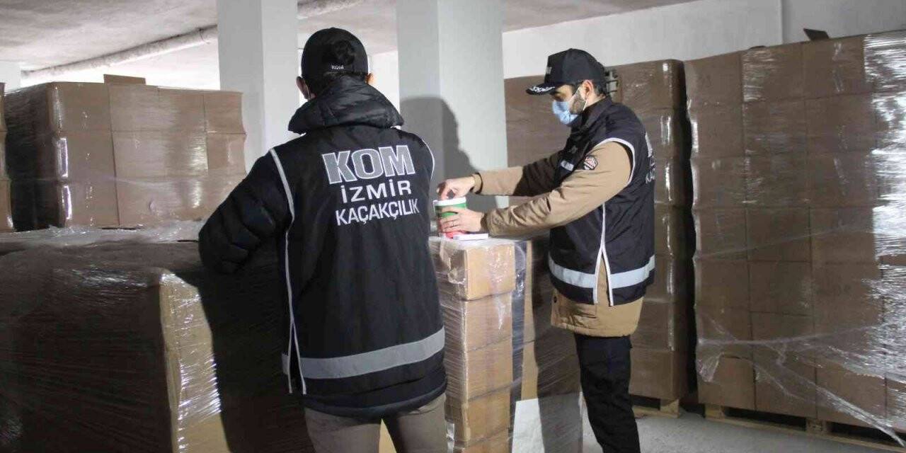 İzmir’de Cumhuriyet tarihinin en büyük kaçak nargile tütünü operasyonu: 42 ton ele geçirildi