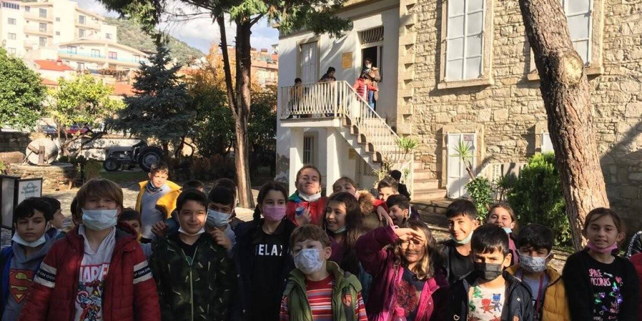 Söke’de öğrenciler Kent Müzesi’nde tarihi öğreniyor