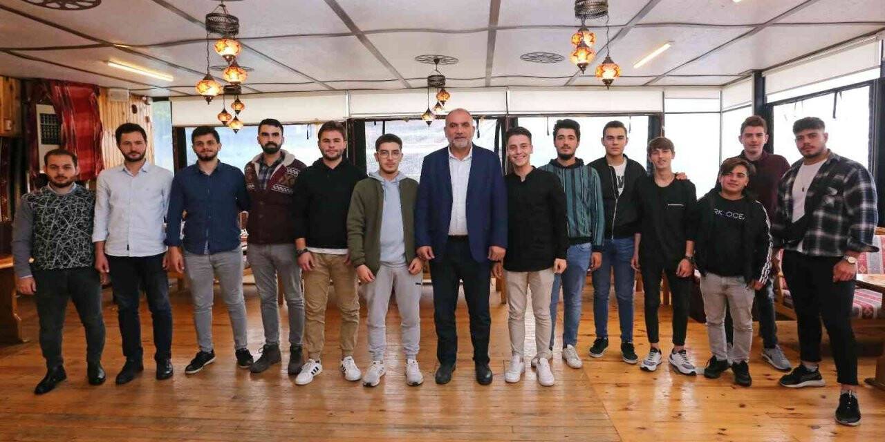 Canik’ten üniversitelilere aylık 500 TL fatura desteği