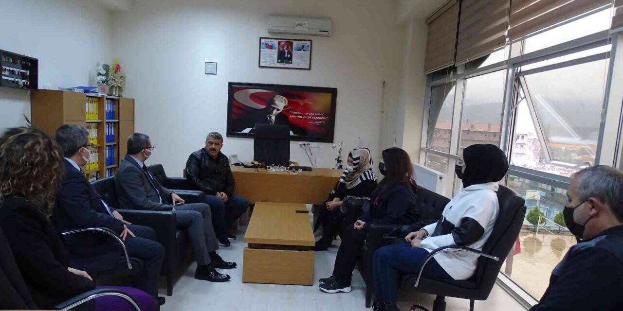 Kaymakam okul aile birliği toplantısına katıldı
