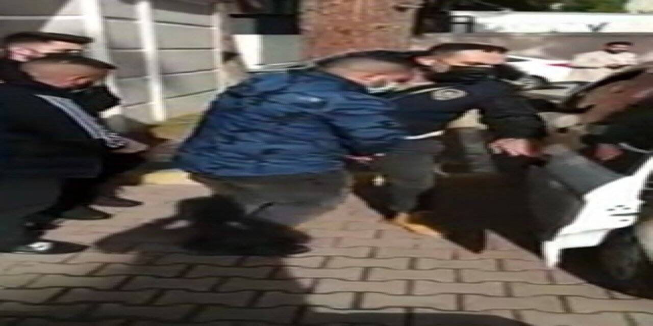 Damada "pompalı tüfek" takmıştı: Yakalandılar