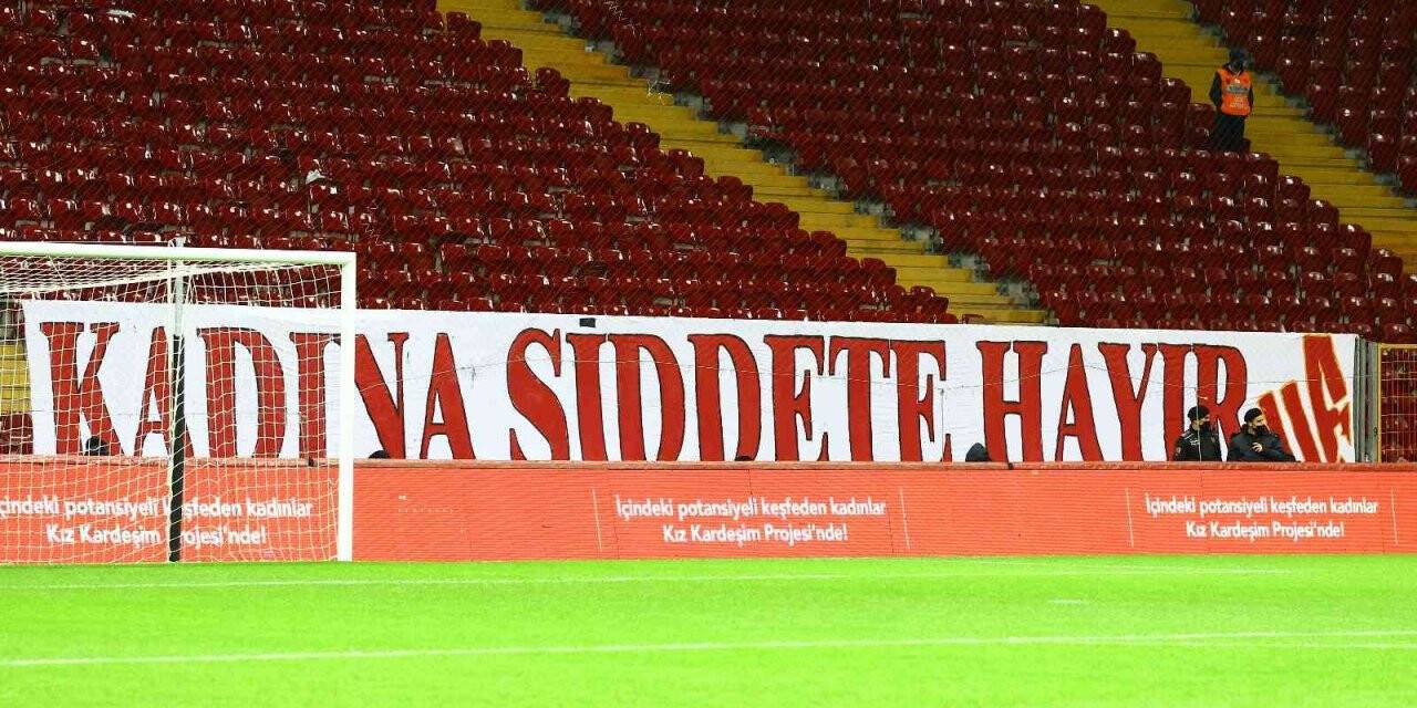 Dostluk maçı: Galatasaray Kadın Futbol Takımı: 0 - Fenerbahçe Kadın Futbol Takımı: 7