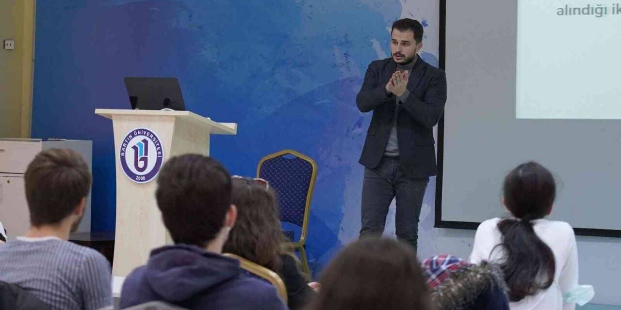 Bartın Üniversitesindeki fotoğrafçılık eğitimi yoğun ilgi gördü