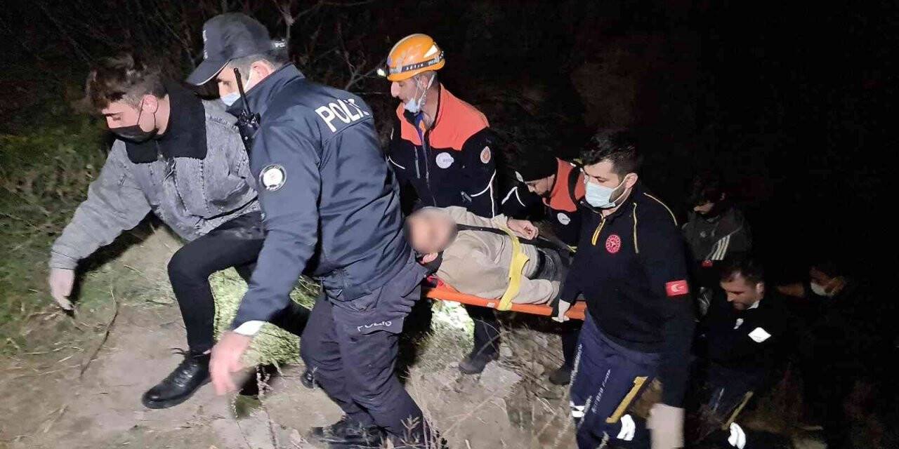 Alkol komasına giren genç, kendisini taşıyan ekiplerden defalarca özür diledi