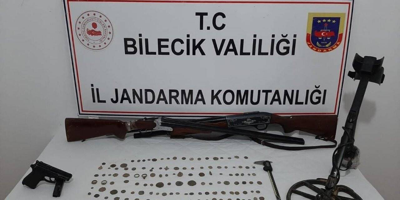 Bilecik’te tarihi eser operasyonu: 125 adet sikke ele geçirildi