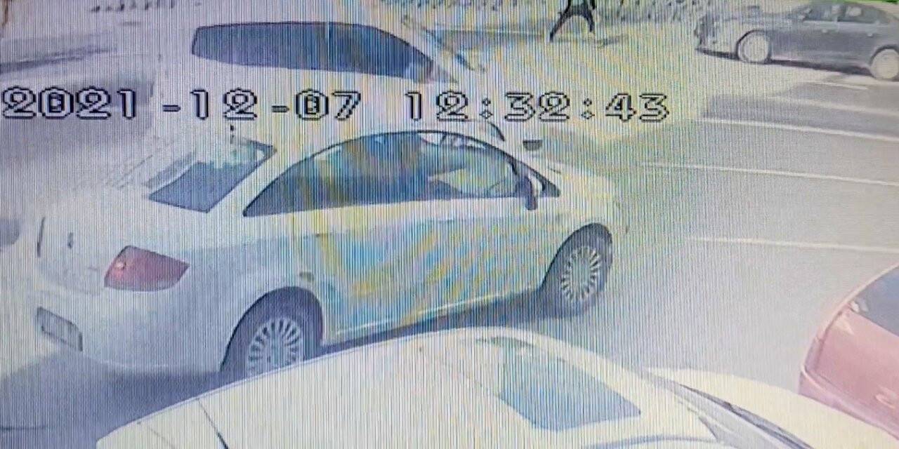 İstanbul’da korkunç kaza kamerada: 17 yaşındaki genç takla atıp 15 metre sürüklendi