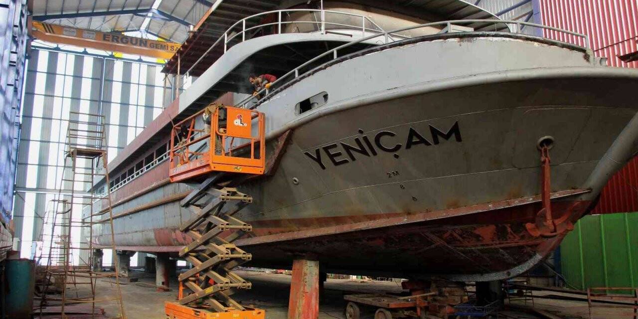 Yılda 10 bin ton çelik bu tersanede gemilere dönüşüyor