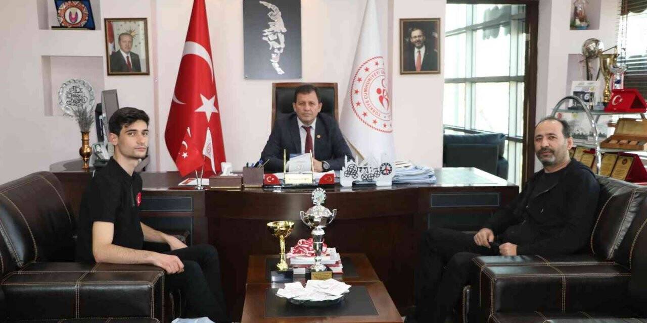 Canözkan’dan Ali İhsan Kabakcı’ya ziyaret