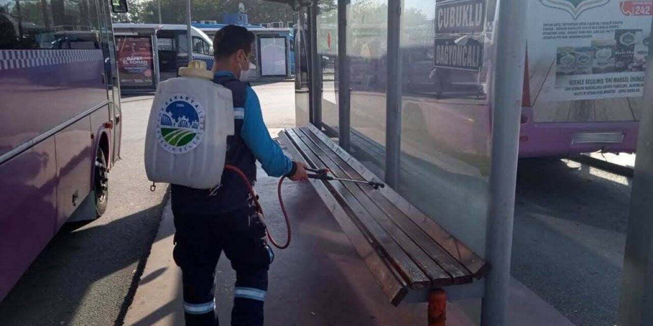 Sakarya’da kent genelinde dezenfekte çalışmalarını sürdürüyor