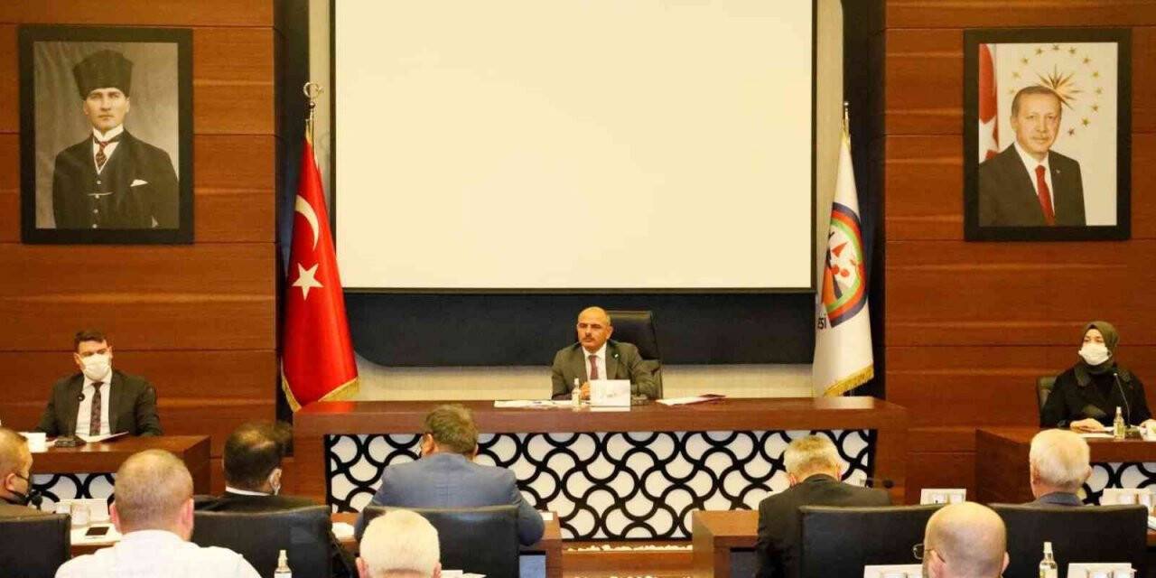 Başkan Söğüt: "Kanuna aykırı iş yapan mahkemede hesabını verecek"