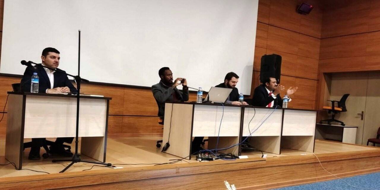 DPÜ’de “Türkiye’de Uluslararası Öğrenci Olmak” konulu panel