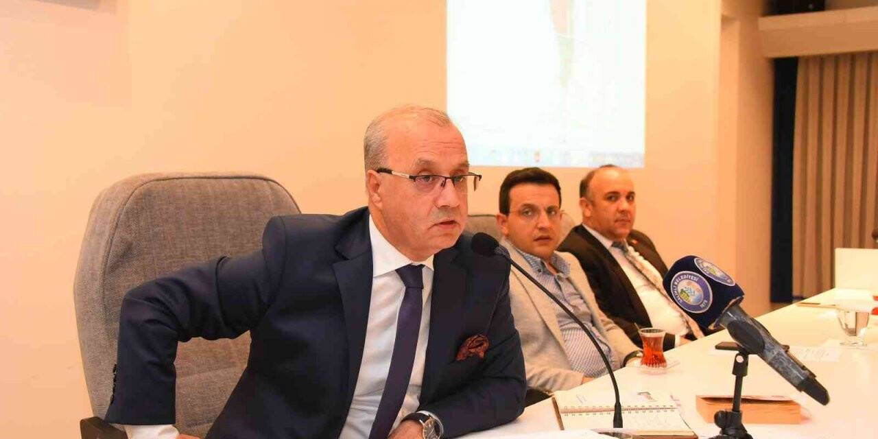 Salihli’de yılın son meclis toplantısı yapıldı