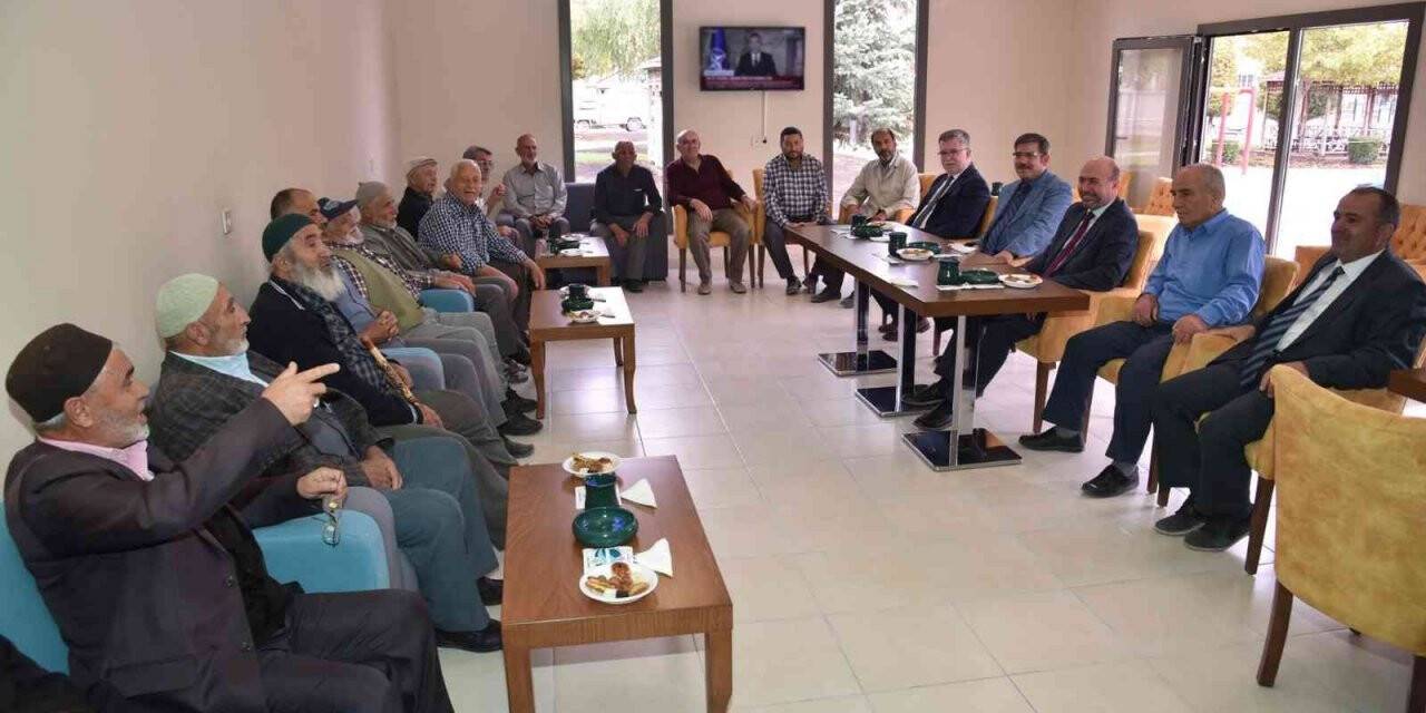 Selçuklu’da emekli lokalleri yoğun ilgi görüyor