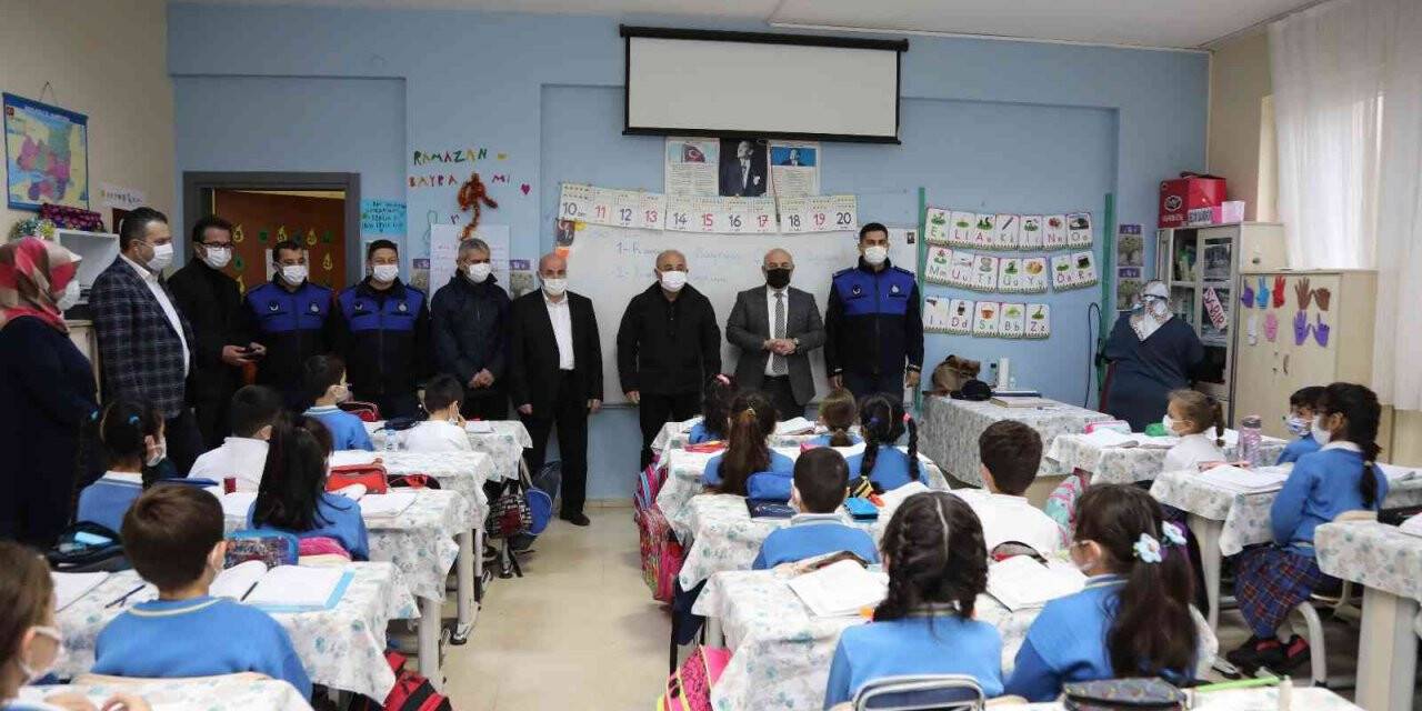 Öğrenciler sordu, Başkan Bıyık cevapladı