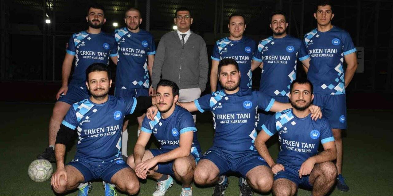 Prof. Dr. Çil: “Düzenli egzersiz kanser riskini azaltıyor”