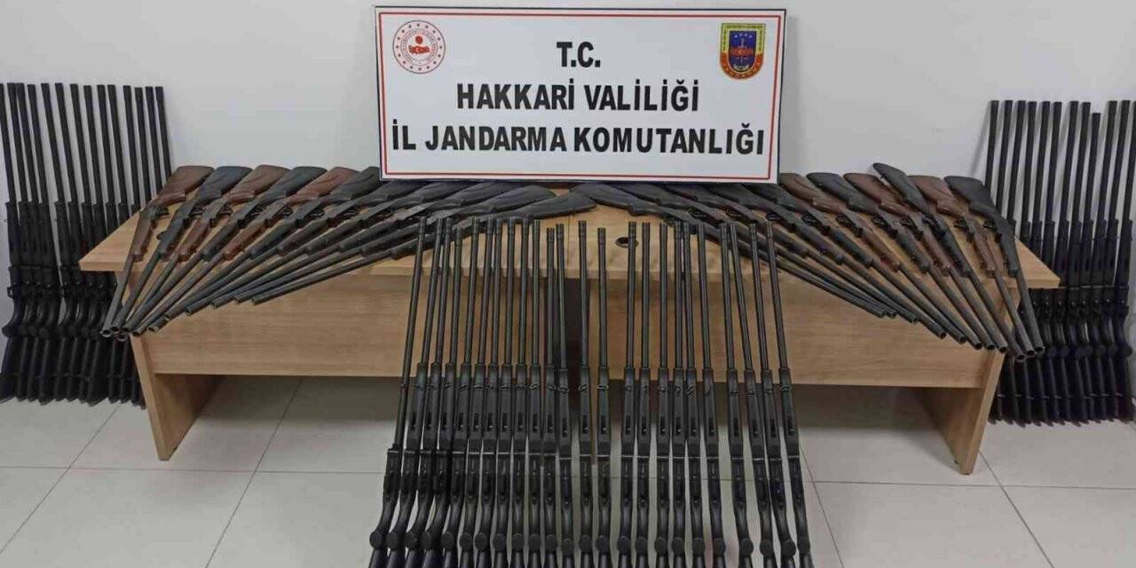 Derecik’te 71 av tüfeği ele geçirildi
