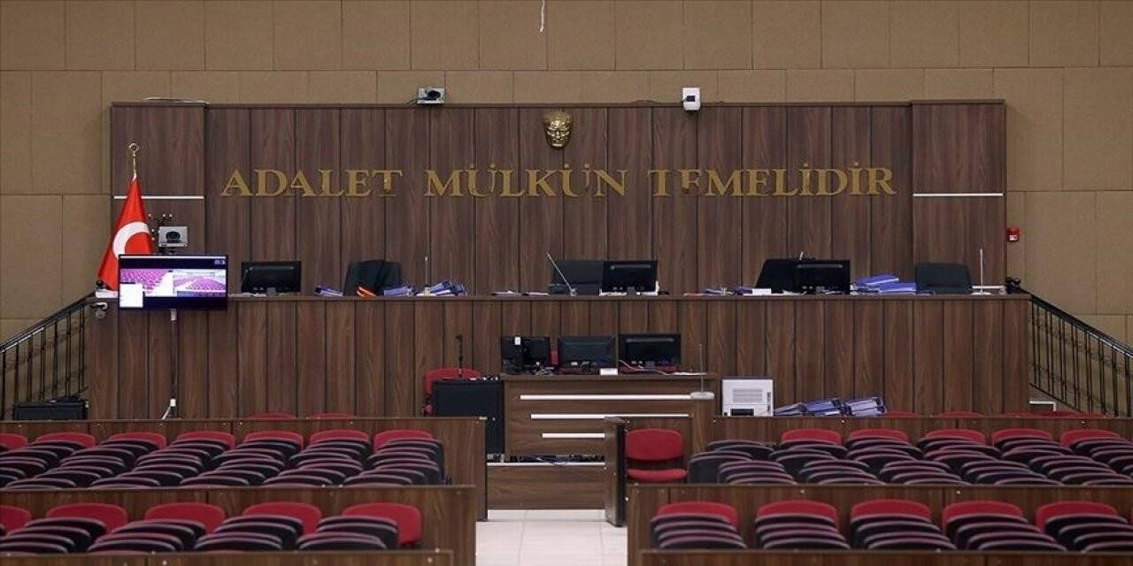 PKK iltisaklı kişileri yurt dışına gönderdikleri iddia edilen şüphelilere dava