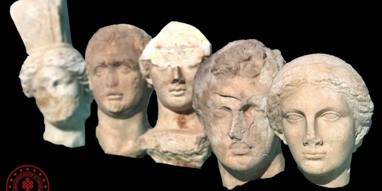 Knidos antik kentinde mermer heykel başları bulundu
