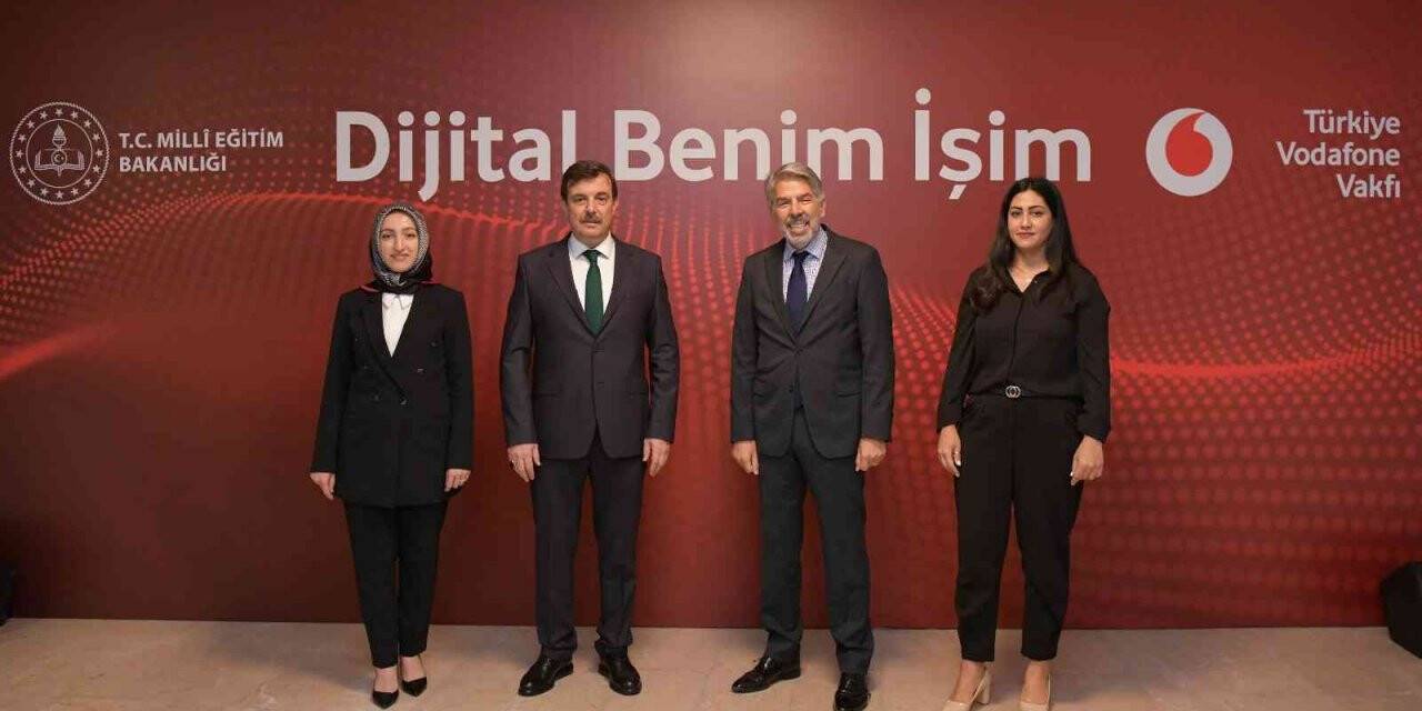 “Dijital Benim İşim” projesi 1 yılda 5 milyon TL’lik sosyal değer oluşturdu