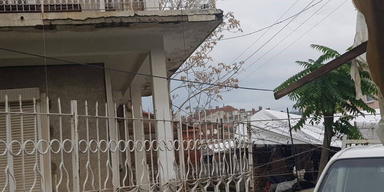 Edremit’te demir hırsızlığı şüphelisi polisten kaçamadı