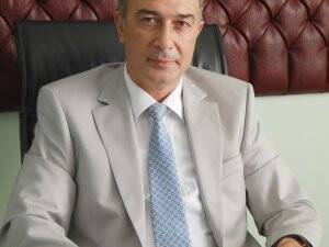 BAŞHEKİME BIÇAK ÇEKEN ENGELLİ TUTUKLANDI