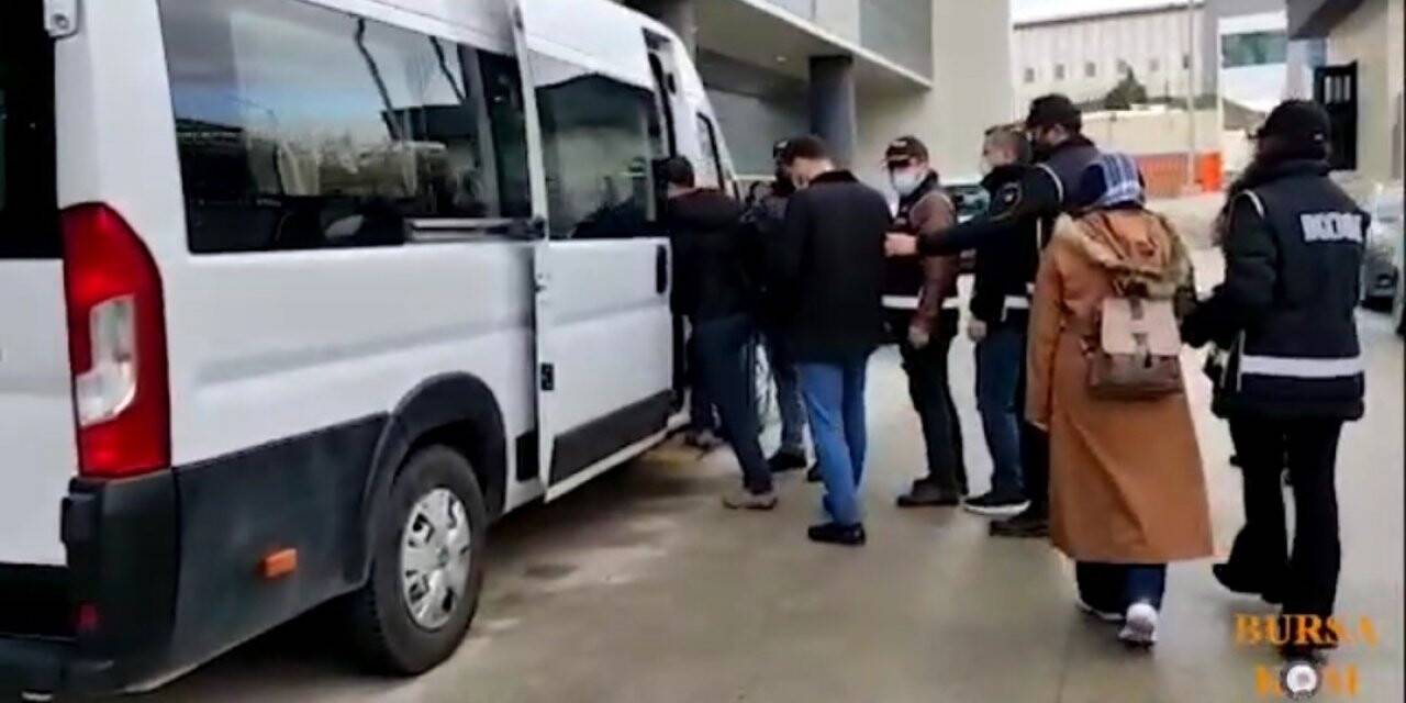 Bursa’daki ’gaybubet evleri’ne şok baskın