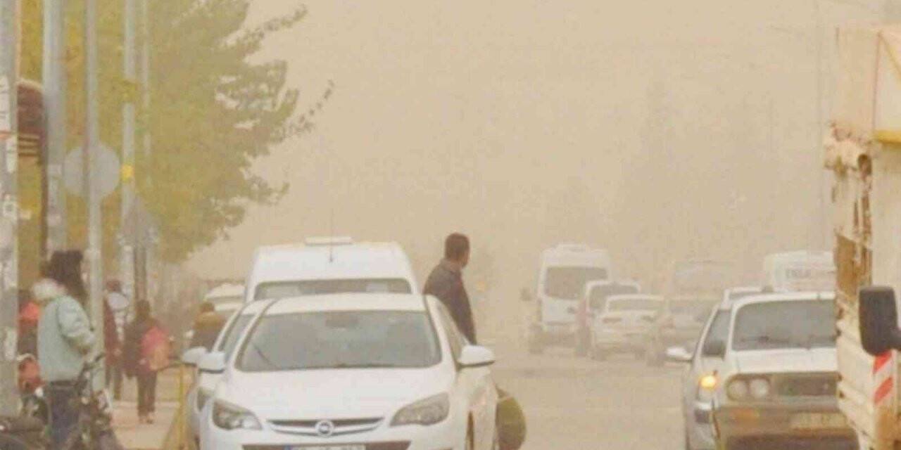 Suriye sınırında toz bulutu