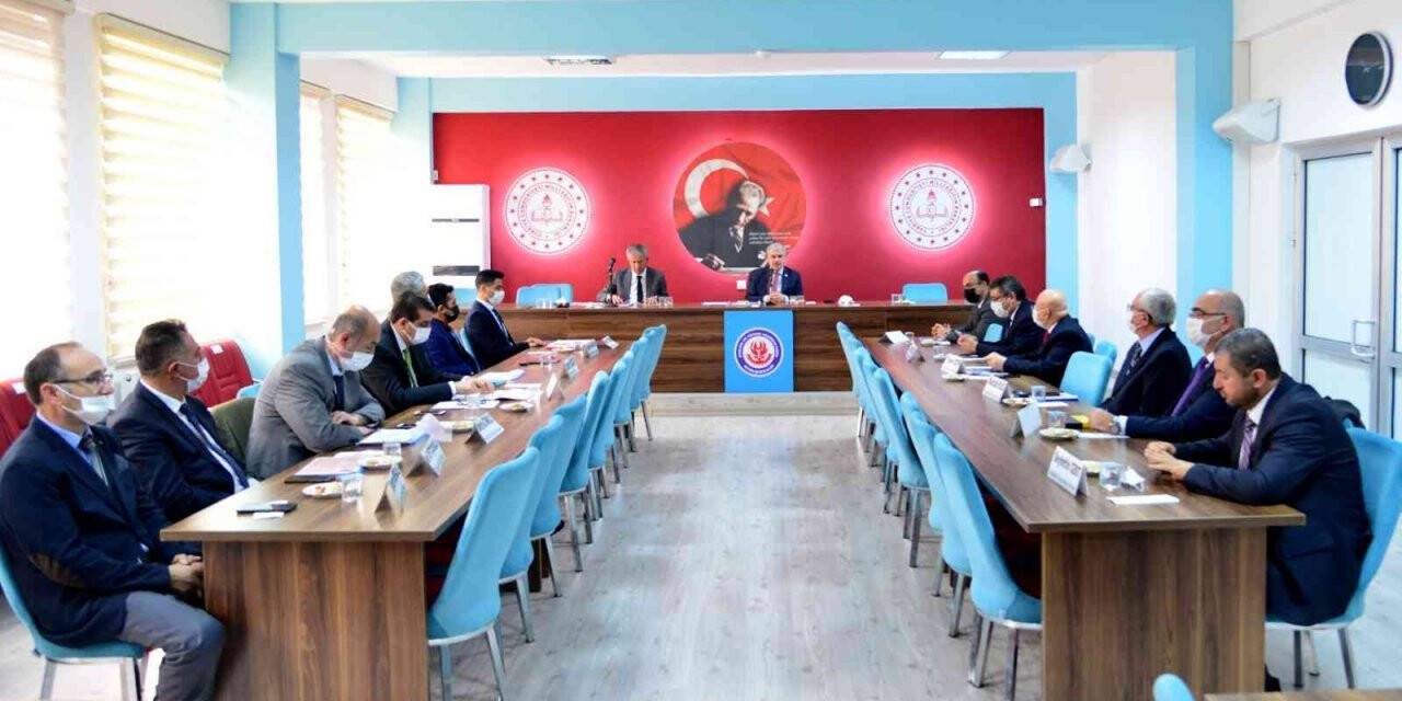 Kırşehir’de Akademik Gelişimi Destekleme Projesi Değerlendirildi