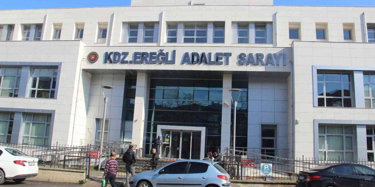 9 yıl hapis cezası olan zanlı kız arkadaşıyla tartışırken polise yakalandı