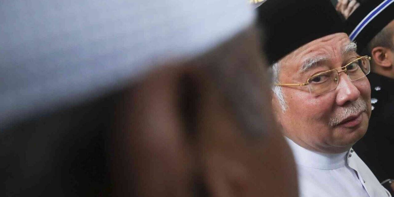 Malezya’da eski Başbakan Najib hakkındaki mahkumiyet kararı onandı