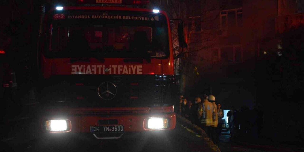 Şişli’de malzeme deposunda korkutan yangın