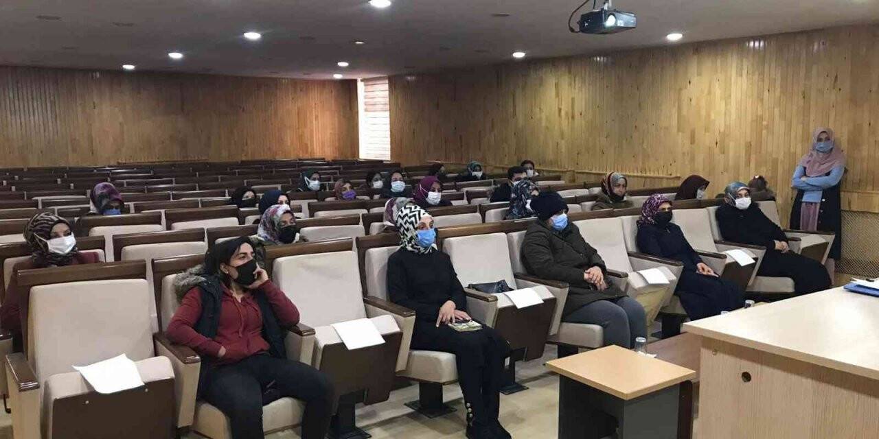 Kadın çiftçilere ev ekonomisi ve girişimcilik eğitimi verildi