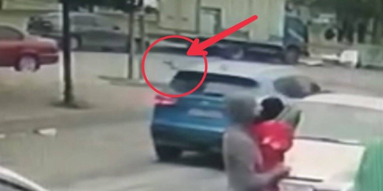 Silahlı saldırıda ilginç detay, kimisi kaçtı, kimisi kılını bile kıpırdatmadı