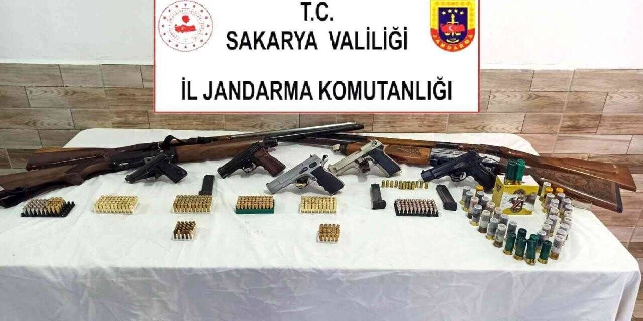 Jandarmadan şafak operasyonu: 3 gözaltı