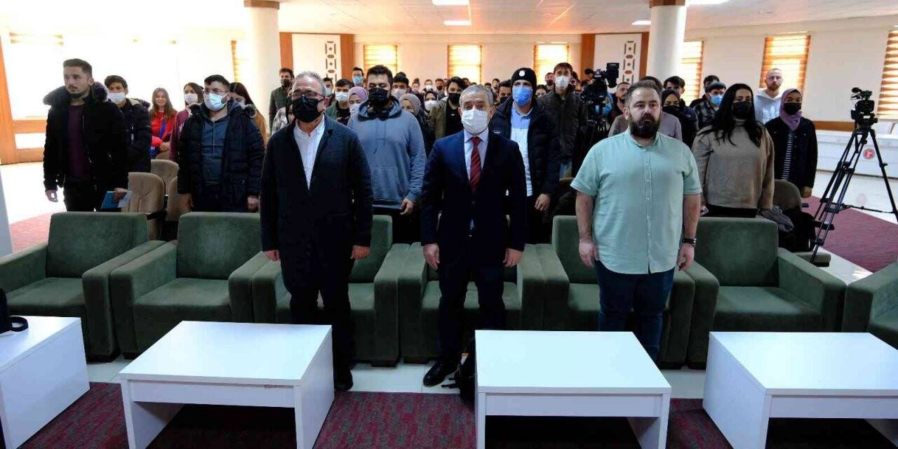 SCÜ’de ‘Televizyonda Spor Spikerliği ve Spor Medyası’ konferansı