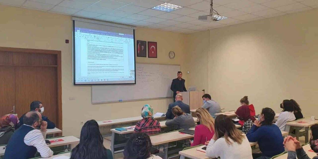 Erzincan’da TÜBİTAK 2209A Projeleri kapsamında bilgilendirme toplantısı yapıldı