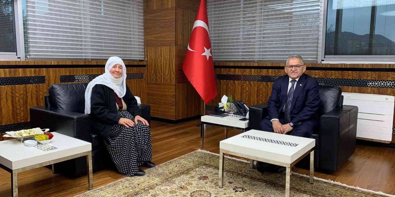 Necibe Nine’den Başkan Büyükkılıç’a ziyaret